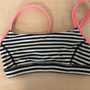 Black and white striped lulu bra - size 6